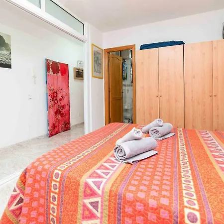 Live Is A Beach Appartement Arinaga